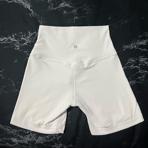 White 6” Align Shorts - Size 4